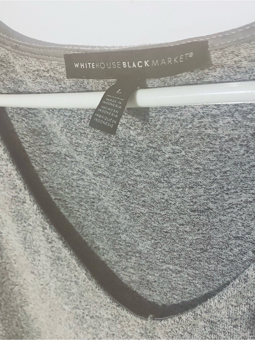 White House Black Market Gray Sleeveless V-Neck Tank Top - Picture 3 of 5